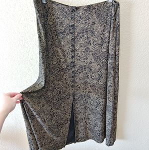 Briggs New York Brown and Black Paisley Skirt